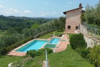 Image de Villa il Pino En Lari, Toscane