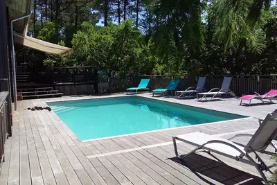 Image de Maison atypique sur la pinède du baganais