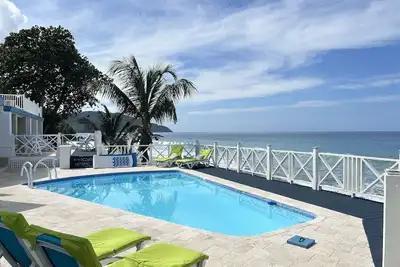Image de Beach Vacation Vacation Villa - Bord de l'eau; Bassin; Vacances en famille