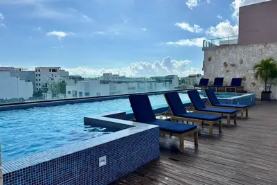Image de Penthouse de luxe avec terrasse et jacuzzi, rue 38