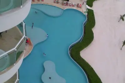 Image de Exclusivo Y Amplio Condominio Frente Al Mar De Cancun. . . . Por Semana O Por Temp. .