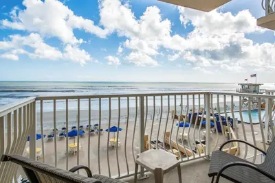 Image de Daytona 500 Week ~ Du 16 au 23 février 2019 ~ 2 chambres sur l'océan, 2 salles de bain sur la plage