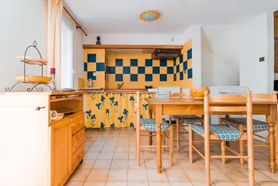 Image de Jolie petite maison au coeur de la ville sud, à 10min des plages