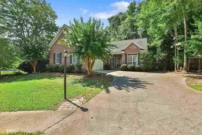 Image de Joyau moderne rénové au coeur de Fayetteville