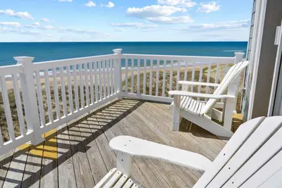 Image de Détente face à l'océan Hatteras Getaway-Pool, HotTub, salle de jeux, promenade de la plage