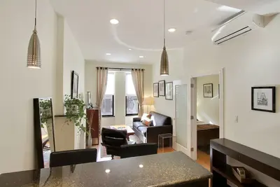 Image de Luxe Meublé 1 Br Apt w Washer / Sèche-linge dans Uws Près de Central Park