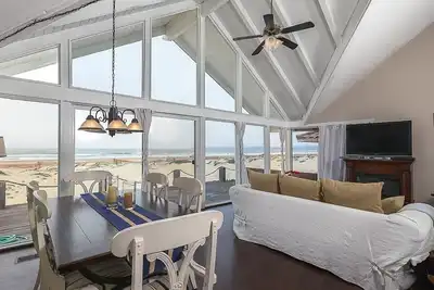 Image de Ocean House 3bd / 3ba Beach House w / GuestHouse privé