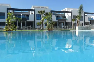 Image de Oasis Beach, près de La Zenia Shopping Center et Sea