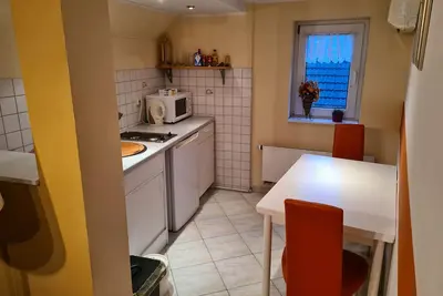 Image de belle chambre dans un quartier calme