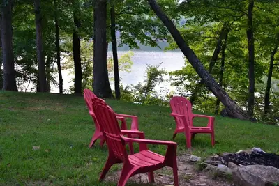 Image de Maison au bord du lac sur le lac Nolin près de Mammoth Cave