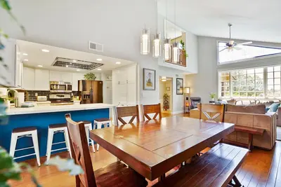 Image de Grande maison de montagne confortable avec cheminée et jardin magique!