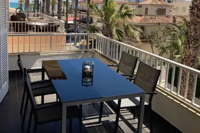 Spacious-Sunny-Beach: appartement dans la plage