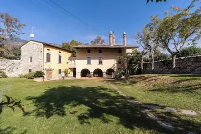 Image de Villa Veneta dans la campagne de Vérone, à cinq minutes du lac de Garde
