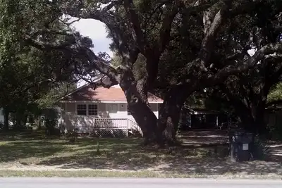 Image de Cozy Cottage 1 mile de Holden Beach et Boat Launch. Chien bienvenus! !