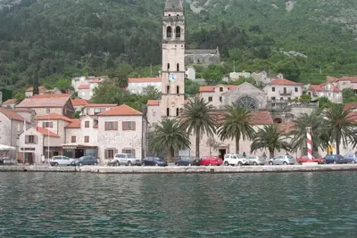 Image de Emplacement merveilleux à 50 mètres de la mer avec parking