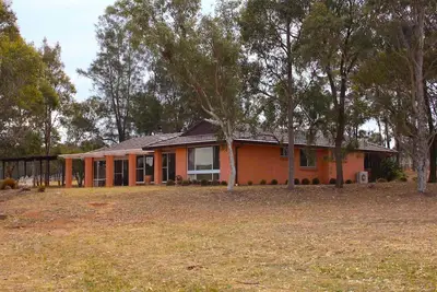 Image de Verona Vineyard Cottage - Walk to the vineyards - 4 bedroom house in heart of Pokolbin!