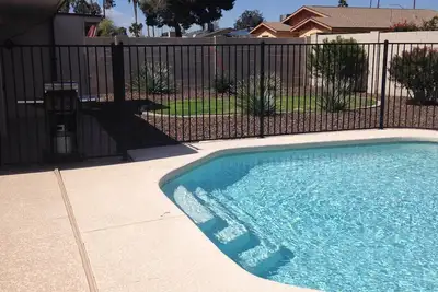 Image de Belle maison à une histoire du nord de Phoenix avec piscine privée