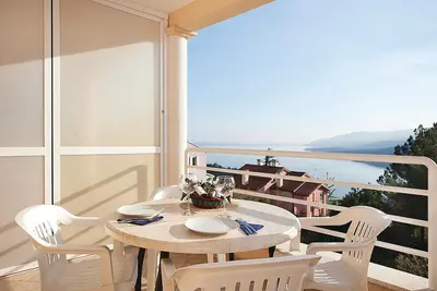 Image de Bel appartement de 2 chambres à Rabac