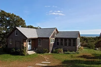 Image de Charme Chilmark Cottage Avec Big Atlantic View; Étang privé et la plage