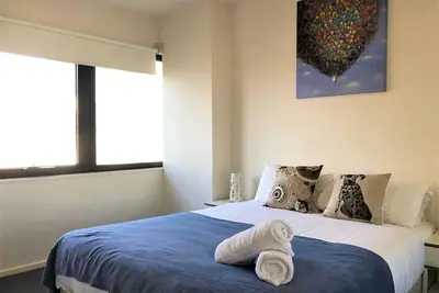 Image de Un appartement avec une chambre