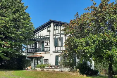 Image de Villa de charme à Sainte Barbe, meilleur quartier de St Jean de Luz, à 5 minutes à pied de la plage