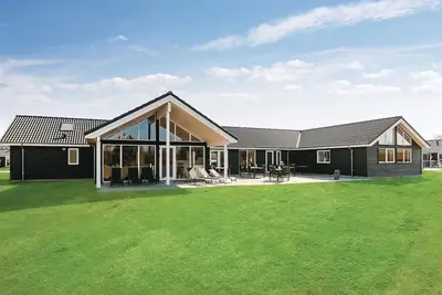 Image de Belle maison Ă Grenaa avec sauna