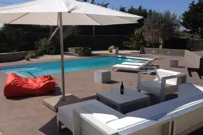 Image de Offre De Derniere Minute Villa contemporaine vue mer avec piscine chauffée