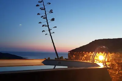 Image de Grande Villa Familiale Vue Imprenable sur Mer, 10mn plage Cupabia
