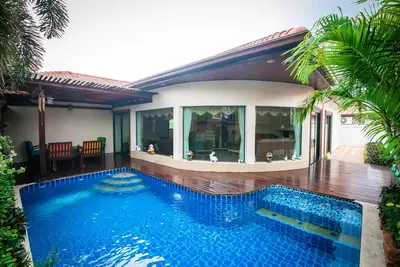 Image de Villa entièrement privée avec piscine Pattaya