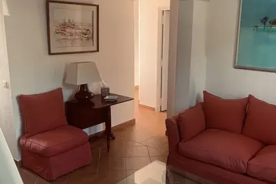 Image de Appartement situer dans le centre de St-Tropez Lumineux très agréable à vivre