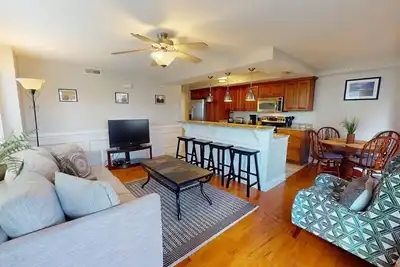 Image de Captains Watch - Unité 6 - Un pâté de maisons de la plage - Piscine - Wi-Fi Gratuit