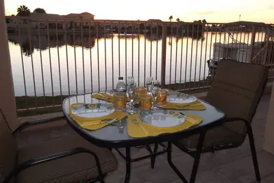 Image de Usa Baseball-Lakefront Villa avec vue imprenable sur le lac