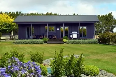 Image de Tuki Tuki Cottages. . Syrah Cottage