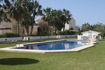 Image de Calpe: Maison avec jardin, piscine