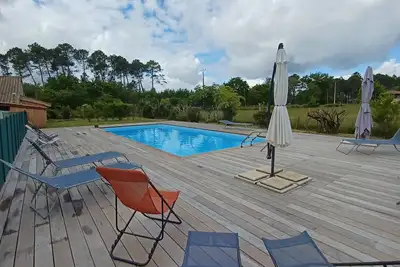 Image de Tout Confort, Jardin 1. 5ha clôturé, Piscine et Tennis PRIVÉS, Parking, Calme