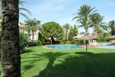 Image de Bel appartement haut standig 4/6 p. avec piscines.