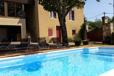 Image de Maison avec piscine privée en Bourgogne du Sud - entre Chalon/Saône et Cluny