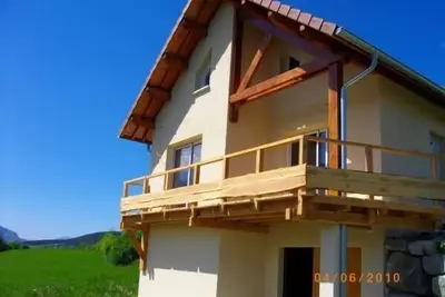 Image de Maison ambiance chalet 5 personnes.