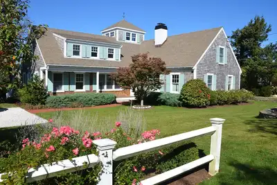 Image de Remarquable maison avec plage privée; À distance de marche de Dennis Village
