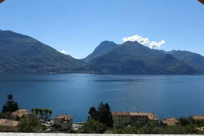 Image de Casa Azalea Bel appartement avec vue magnifique sur le lac