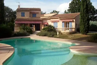 Image de Charmante villa de 4 chambres avec piscine privée chauffée et climatisation