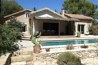 Image de Nimes au cœur de la garrigue, grand mazet rénové avec piscine privée.