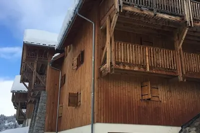 Image de Oz/Alpe d'Huez 110m pistes, jusqu'Ă 9pers, chambres avec salle de bain