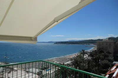 Image de Terrasse sur la mer Ă Varazze - code citra 009065-Lt-0313