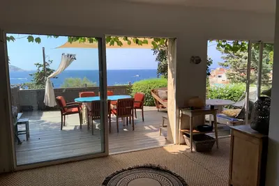 Image de Seule face à la mer en plein centre ville