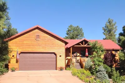 Image de Torreon, Grande Rm haut de gamme, 3 Bd Rm Plus Den, 3 ponts, 1/2 acre, comprend le garage
