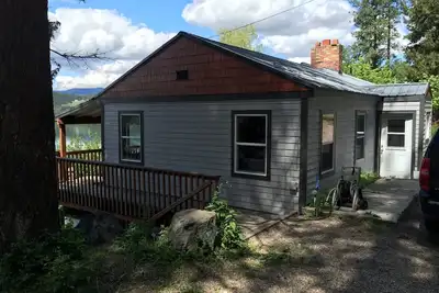 Image de Accueil du lac avec façade privée sur le lac et quai