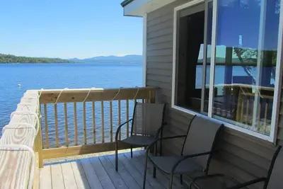 Image de Belle comme nouvelle maison ronde Lake Front Yr avec une vue magnifique et 5ft fr