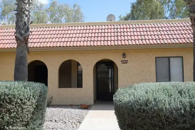 Image de Charme 2 Chambre / 2 Bath Condo Par Golf Course