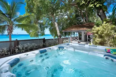 Image de La Lune Villa Barbados - Superbe maison de plage sur la plage de Gibbs avec jacuzzi
